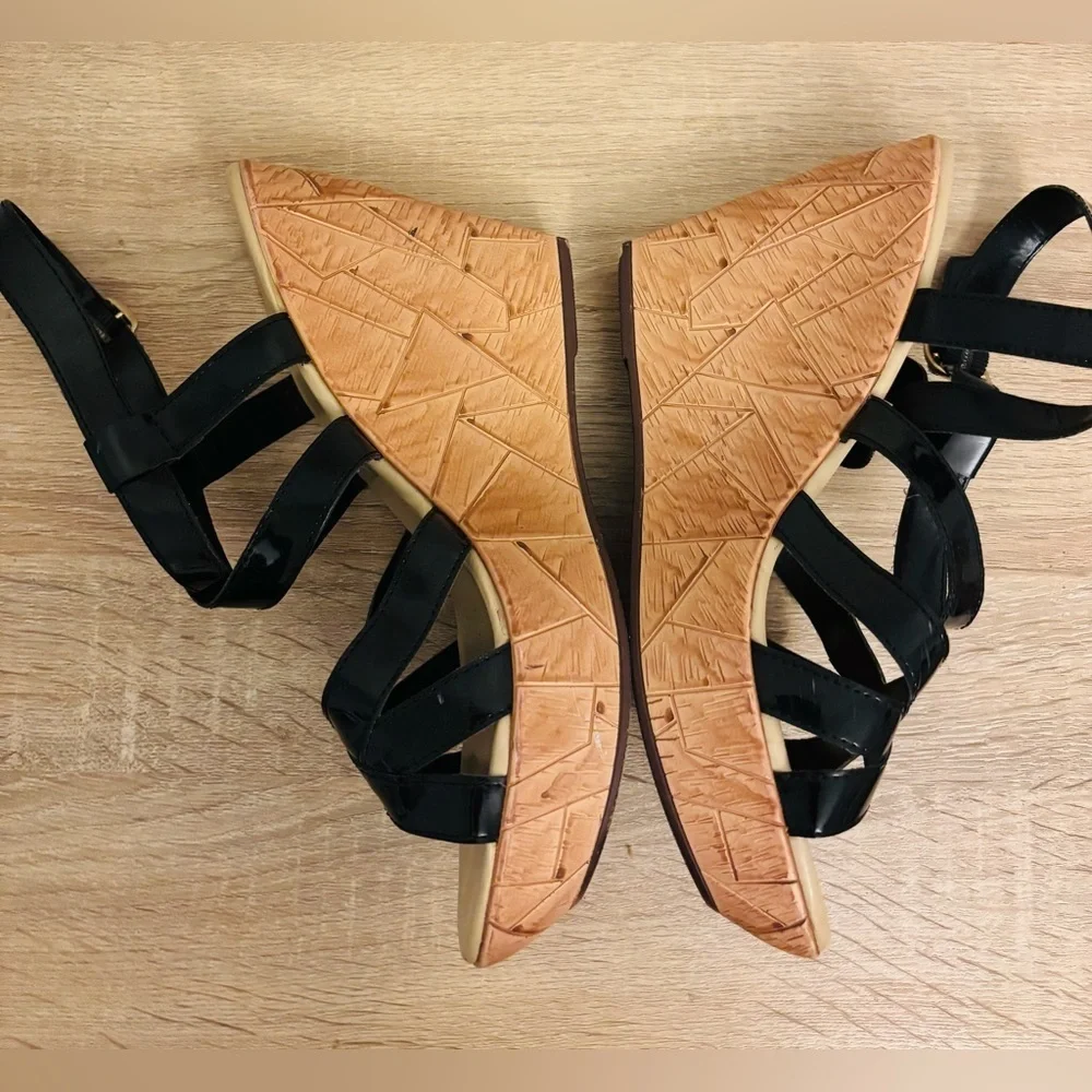 Athena Alexander Black and Tan Wedge Sandals